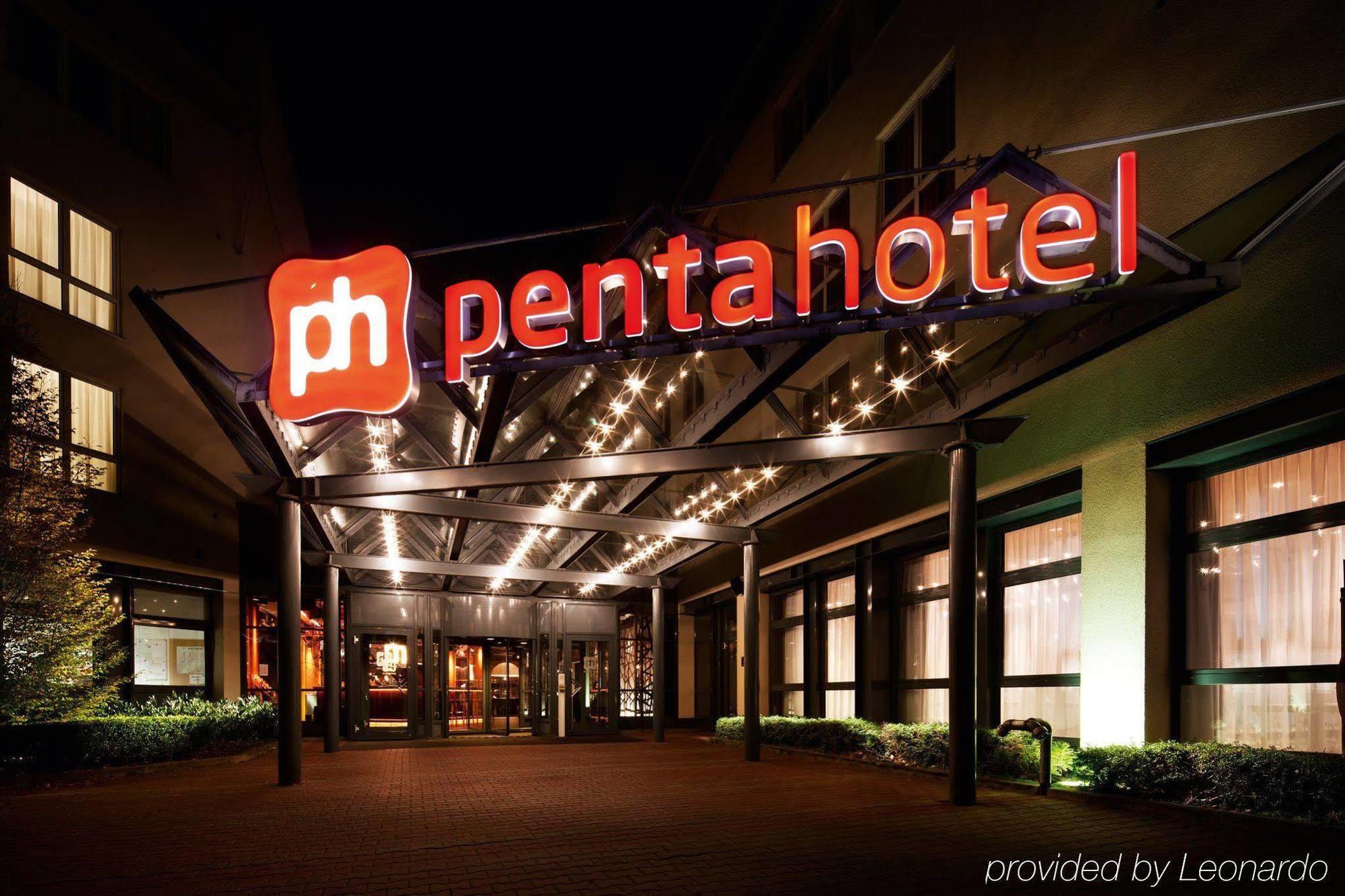 Courtyard By Marriott Berlin Teltow Hotel Exterior photo